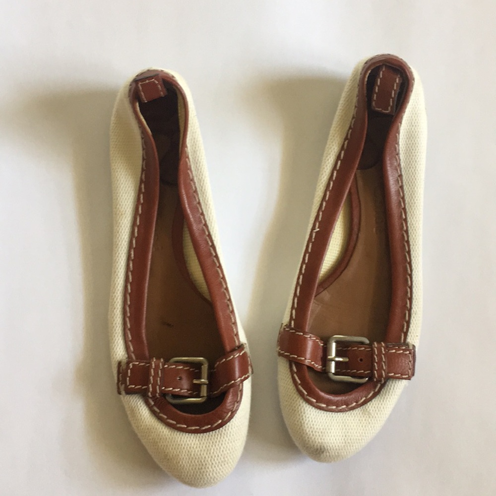 Chloe flats